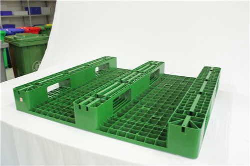 四川成都专业塑料托盘厂家 现货供应堆码上货架托盘